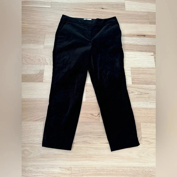 Boden Classic Tapered leg Velvet Pants in black size 10R ankle length - Picture 3 of 14